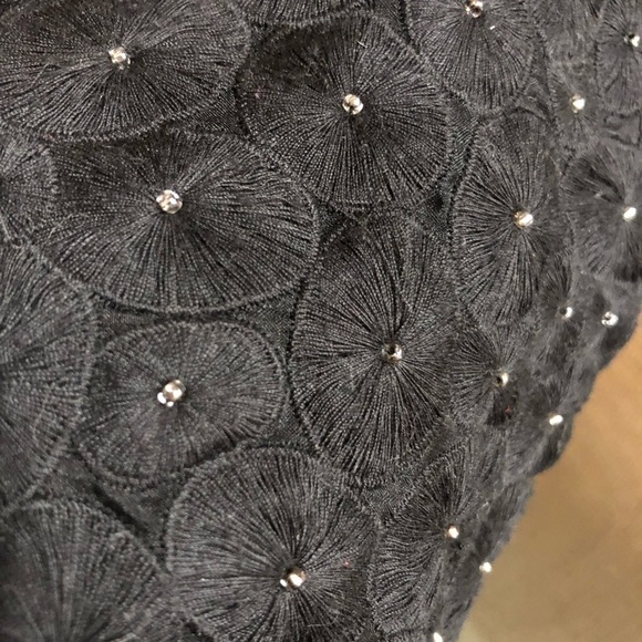 𝅺Adam Lippes silk sleeveless top womens black embroidered top Size 4 - Picture 3 of 9